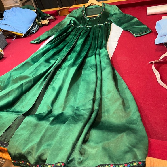 Swedish EMERALD GREEN Princess Long Satin Dress OPEN FRONT Flower Bavarian small - Picture 14 of 15